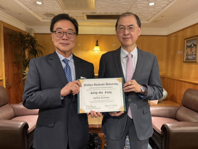 深耕AI教育與親子教養　方榮久獲聘美國大學客座教授