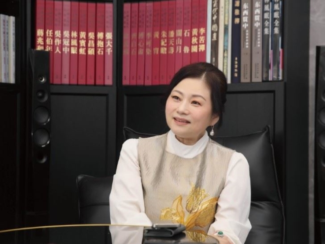 策展人莊喬伊  讓藝術走進生活  讓公益成為文化